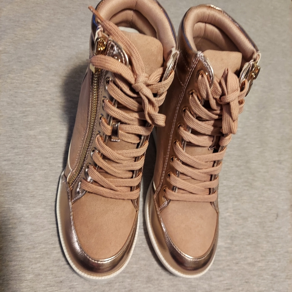 Woman wedge sneakers 👟